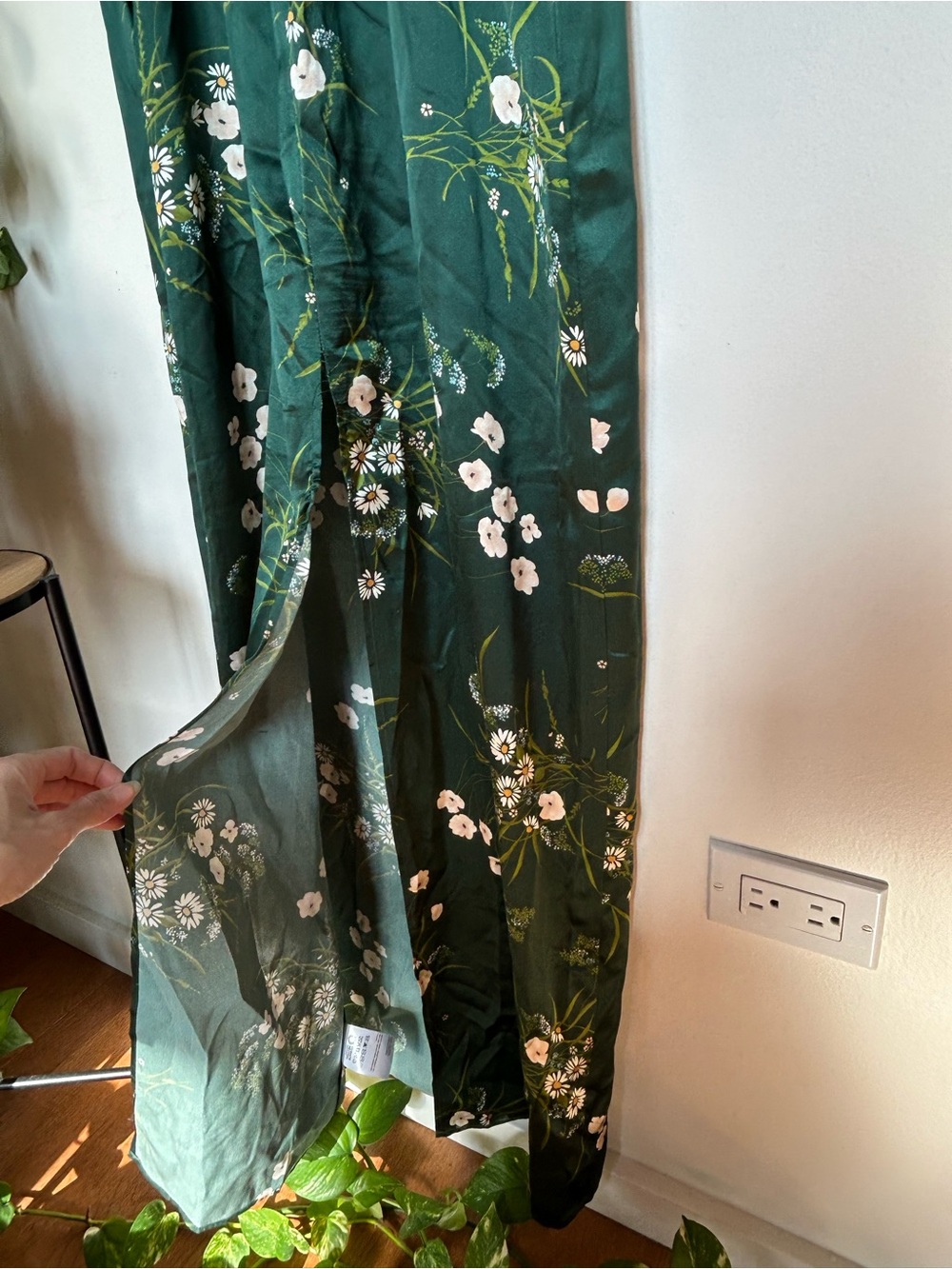 Reformation Frankie Floral Silk Maxi Dress in Buena Green Size 8 - Picture 15 of 16